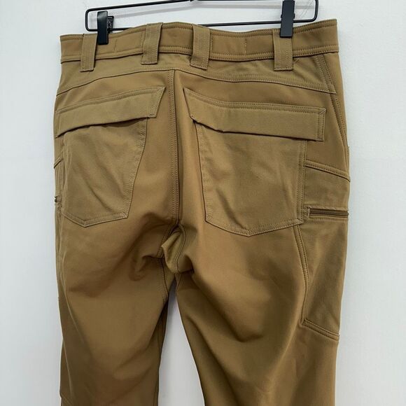 Beyond Clothing Men’s A5 Rig Softshell Pant in Coyote Tan - Picture 7 of 10